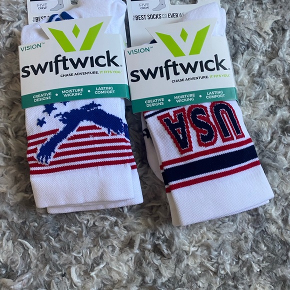 Swiftwick Size Small NEW Socks 2 Pairs USA Style Crew Socks - Picture 4 of 5